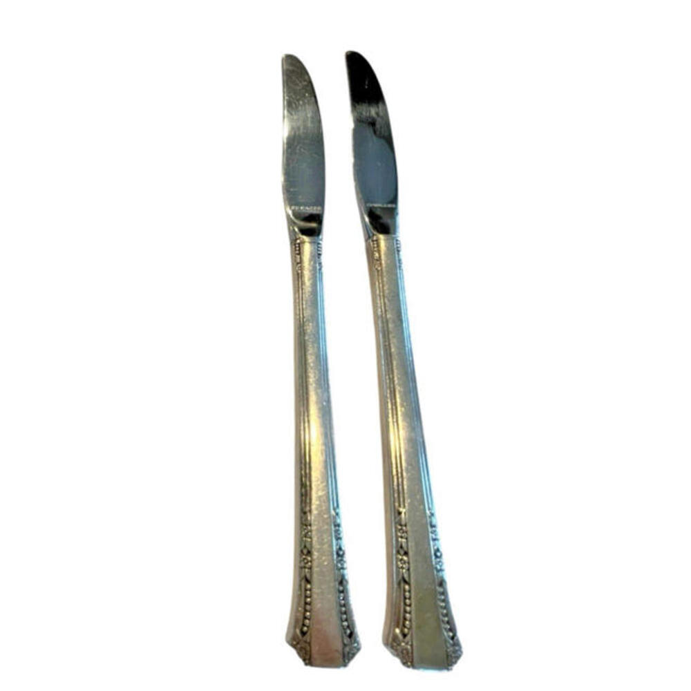 1881 Rogers Del Mar Vintage Silverplate Oneida Silver Grille Knives 2 Pcs 2409